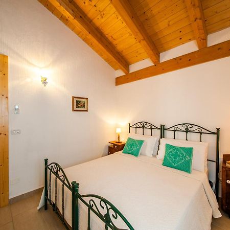 La Casa Di Mannazzotta 2 Bed and Breakfast Castelsardo Exteriör bild