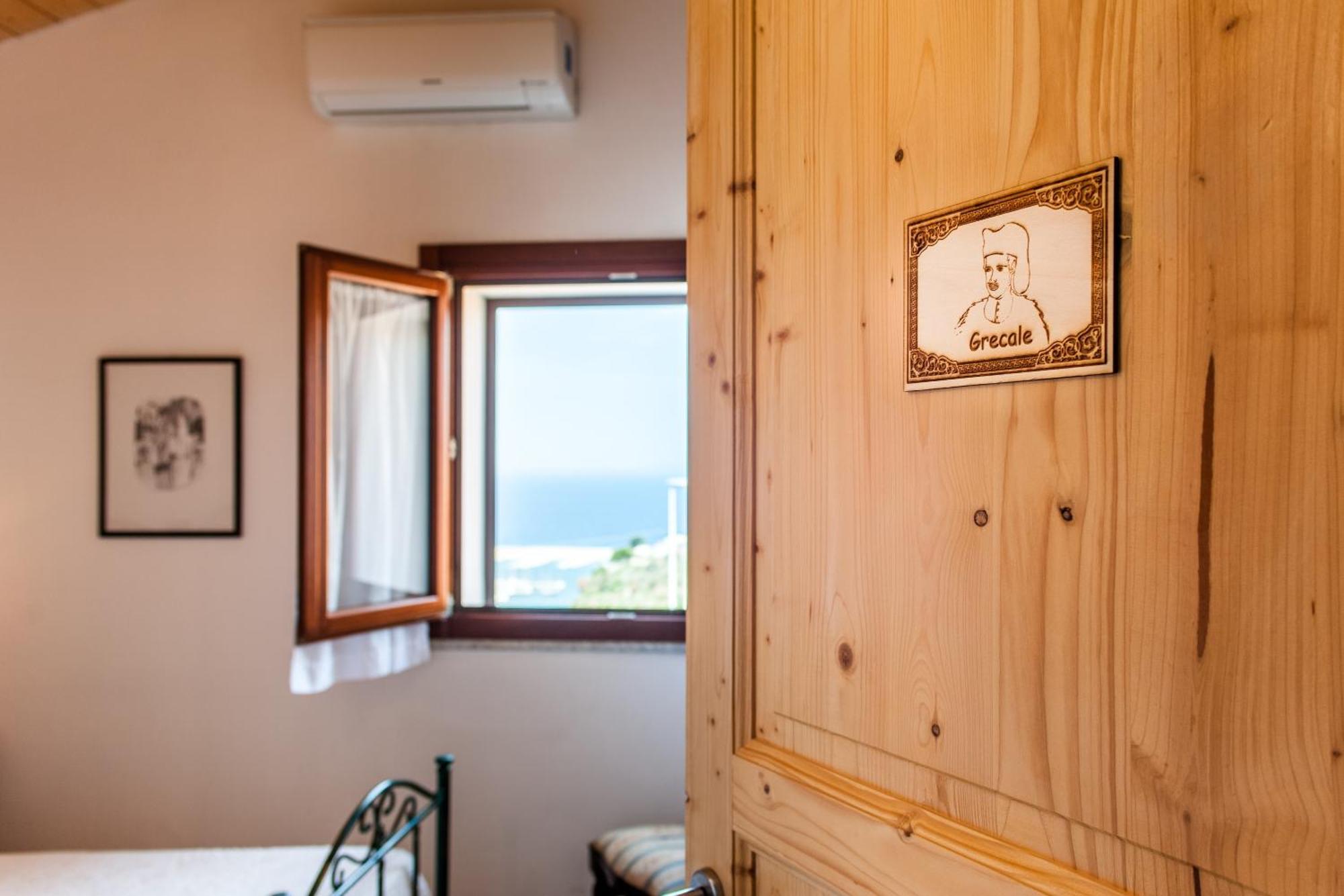 La Casa Di Mannazzotta 2 Bed and Breakfast Castelsardo Exteriör bild