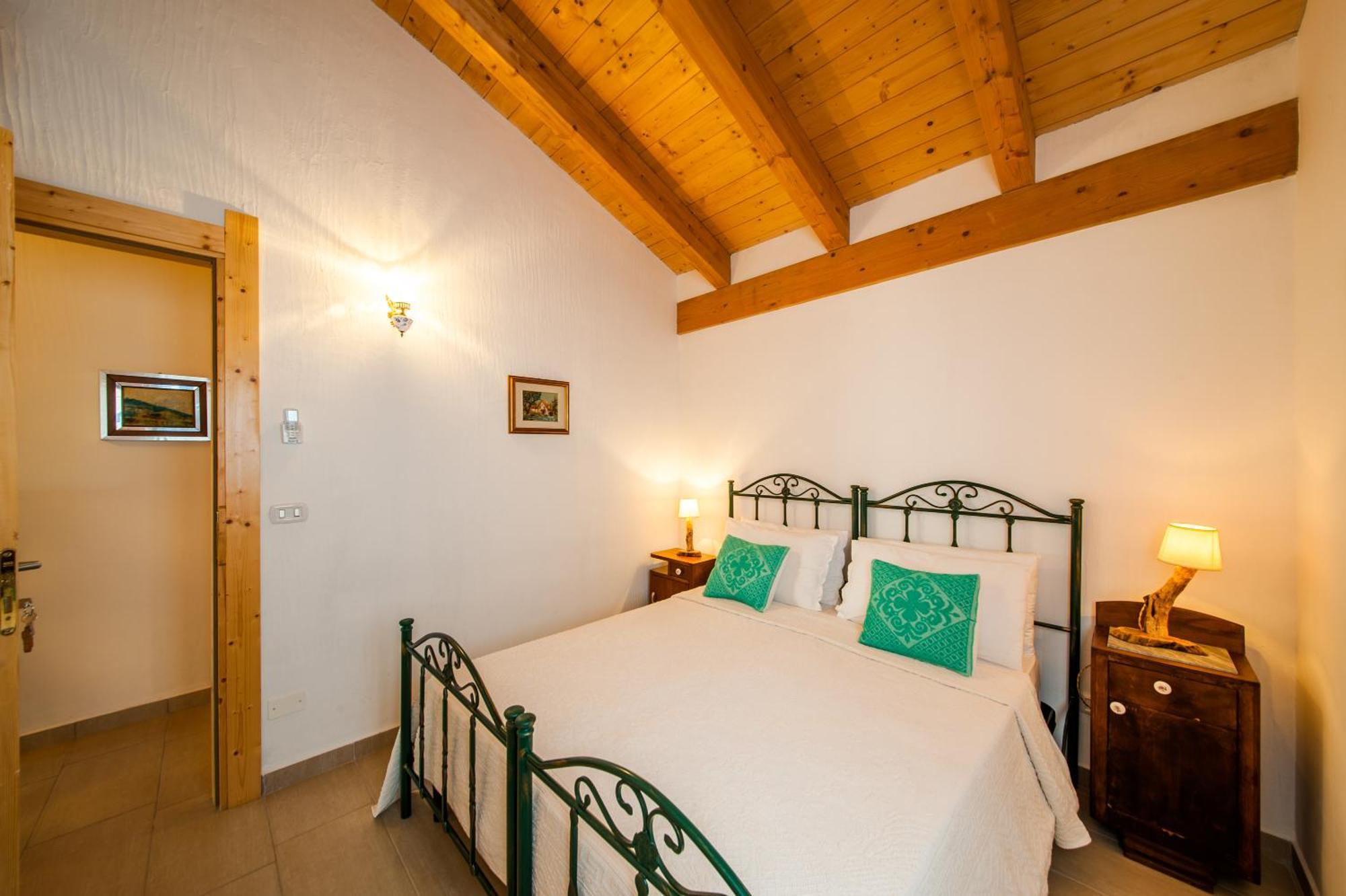 La Casa Di Mannazzotta 2 Bed and Breakfast Castelsardo Exteriör bild