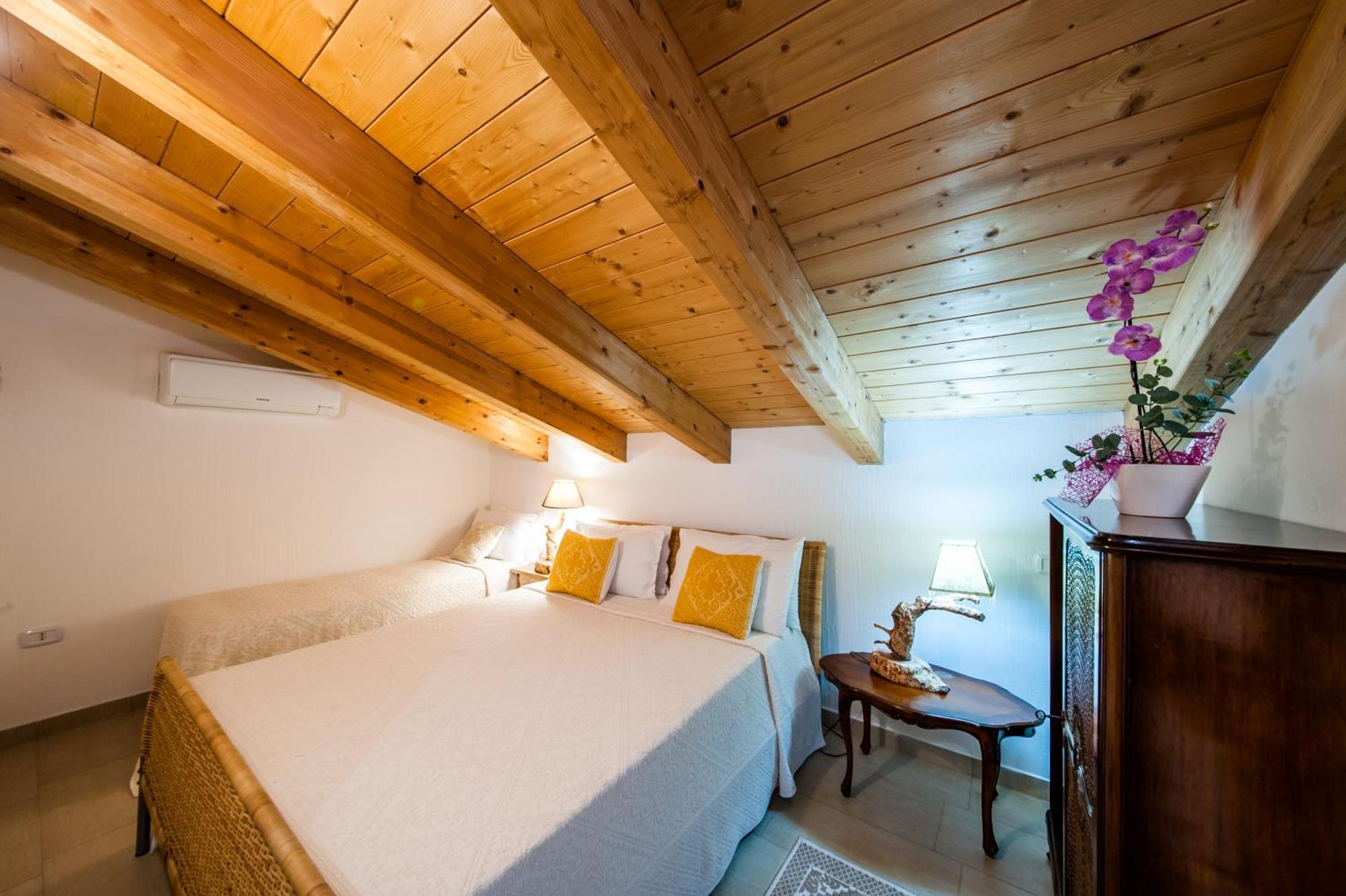 La Casa Di Mannazzotta 2 Bed and Breakfast Castelsardo Exteriör bild